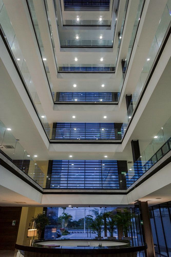 Imagen 3 de 19 de Oficina En Venta En Torre Black Con Excelente Ubicación Y Es