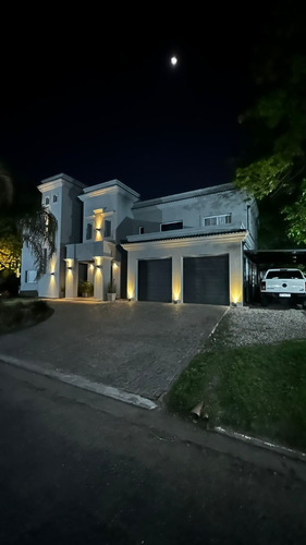 (143) Casa En Barrio Cerrado El Resuello