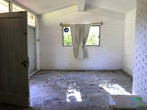 Venta De Casa Ph De 2 Dormitorios En Barrio Golf, Punta Del Este