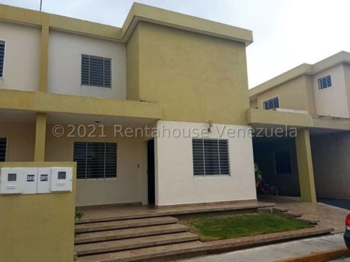 Milagros Inmuebles Casa Venta Cabudare Lara El Trigal Economica Residencial Economico Oportunidad Pecio Inmobiliaria Rentahouse N° 22-15425