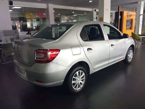 Imagen 6 de 16 de Renault Logan 2023 Ds