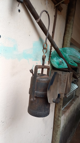 Lampião Lamparina Carbureto Antiga Preto (Usado)