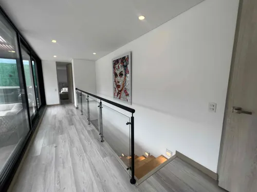 Apartamento En Venta En Loma De Las Brujas. Cod V12609