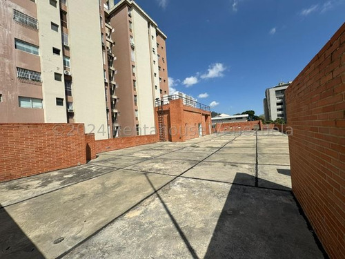 Edificio Moderno Con Terraza En Venta Los Dos Caminos Caracas Oportunidad De Inversion