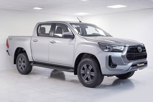 Toyota Hilux 4x4 Cd Srv 2.8 Tdi Mt My21 0km
