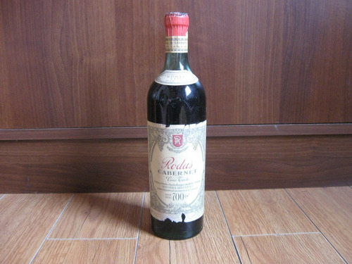 Antigua Botella De Vino Tinto Rodas, Cabernet, Cerrada