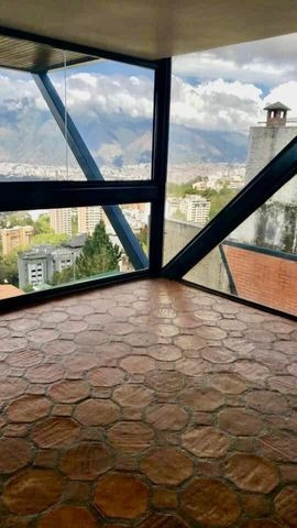 Imagen 7 de 14 de Espectacular Casa En Venta En Los Naranjos, Con Una Vista Insuperable, Caracas. Codigo: Mvg 22-21965