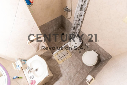 Imagen 16 de 22 de En Venta - Duplex De Un Dormitorio Con Balcón, Al Frente - Pichincha, Rosario