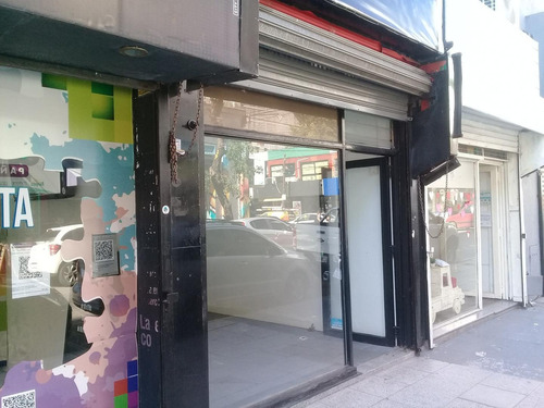 Alquiler. Local Comercial. Quilmes Centro.