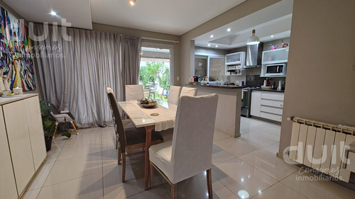 Duplex Premium En Claros Del Bosque! Unico!