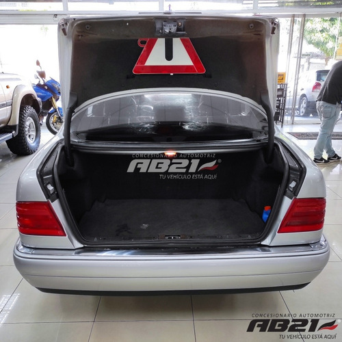 Imagen 7 de 11 de Mercedes Benz E 240 Elegance
