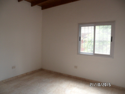 Depto De 3 Ambientes Con Patio En Alquiler Sin Expensas Dueño Directo En Benavidez