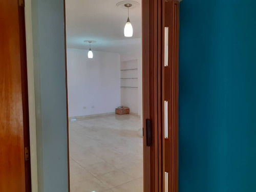 Imagen 8 de 15 de Apartamento En Venta Urbanización La Granja. Cód.: 453530