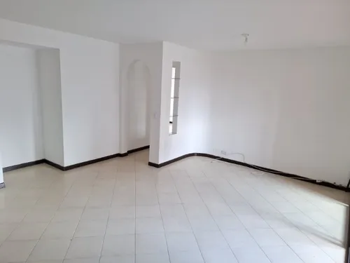 Apartamento En Venta Ubicado En Medellin Sector Carlos E Restrepo (25323).