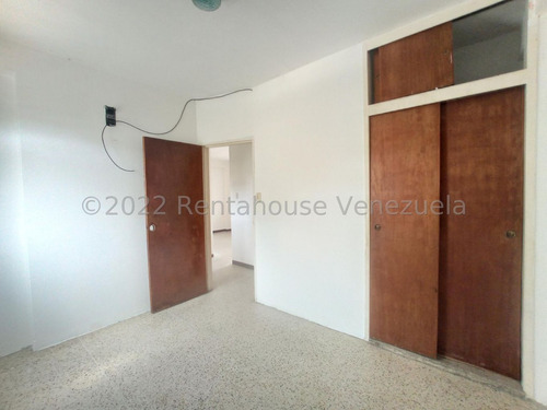 Imagen 10 de 13 de Apartamento En Venta Zona Centro Maracay Cod. 22-24577