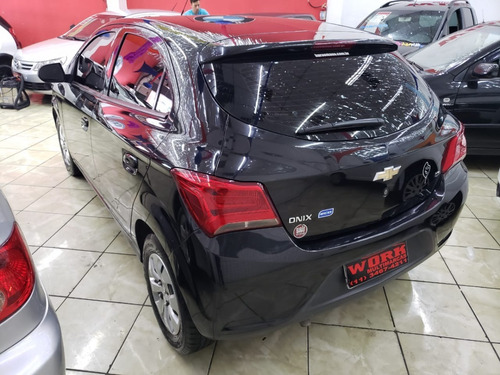Chevrolet Onix Lt 1.0 Hatch 2018