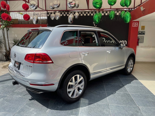 Imagen 5 de 15 de Vw Touareg Td 2016 Piel Qcp Gps Dvd 4x4 Unico Dueño
