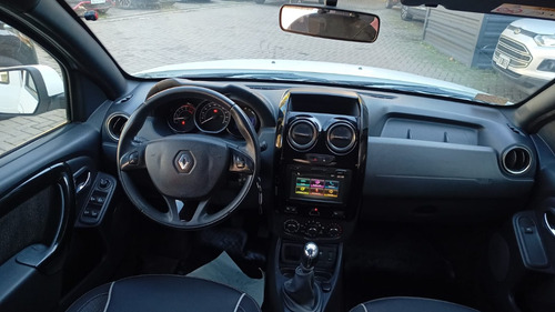 Renault Duster Oroch 2.0 Outsider Plus