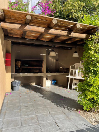 Casa En Venta En Haedo