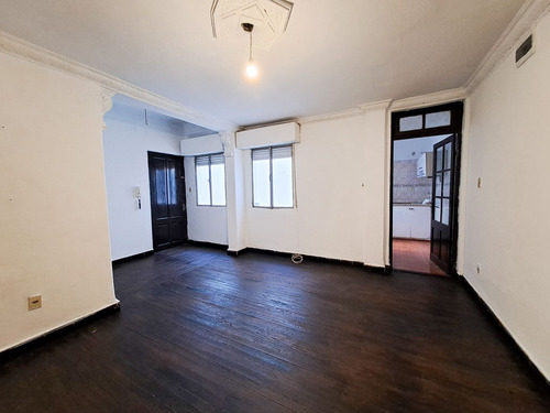 Cómodo Apartamento. 3 Dormitorios, 1er Piso (ref: Igr-615)