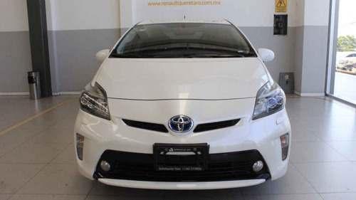 Imagen 8 de 15 de Toyota Prius 2012 4p Premium Hibrido R16