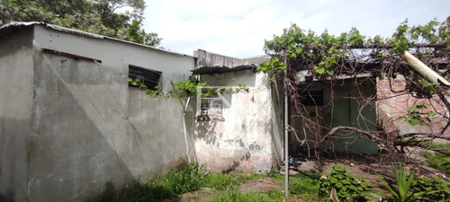 Venta Casa Terreno La Teja