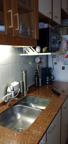 Oportunidad! Un Dormitorio, Al Frente, Balcón, Bajos G.c.