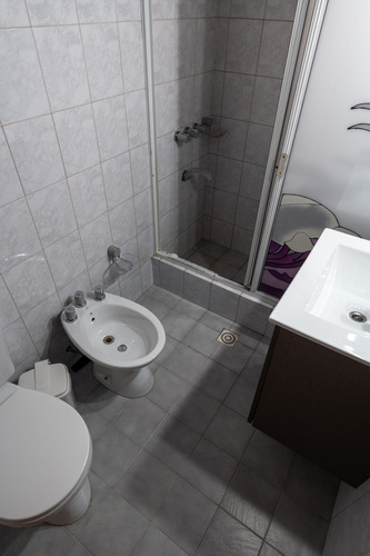 Venta Casa En Castelar - Acepta Permuta