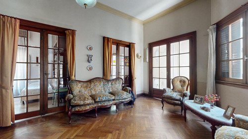 Casa En Venta En La Plata