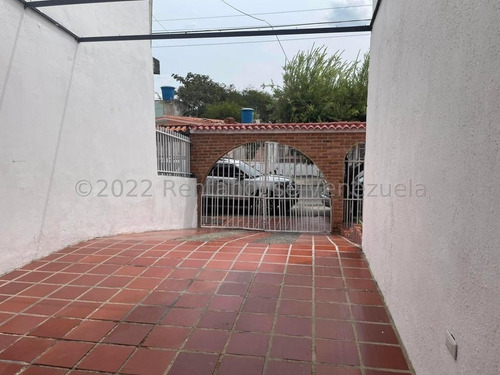 Imagen 20 de 26 de Julio Latouche Vende Casa La Esmeralda 22-21755 Jj35