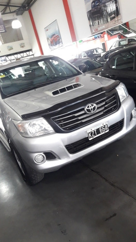 Toyota Hilux 2.5 Cover Cs Dx Pack I 4x2 Cerrada 2012