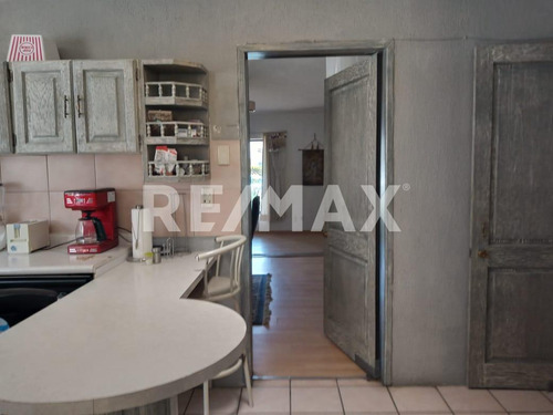 Casa En Avenida De La Rica En Villas Del Meson