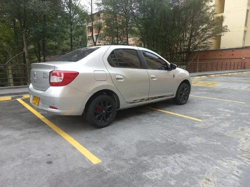 Renault Logan Intense 1.6 Mecánico