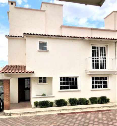 Renta Casa Av. Tecnológico Metepec