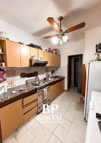 Venta Casa Ph 2 Dorm, 1 B, Entrada P Auto, Patio.