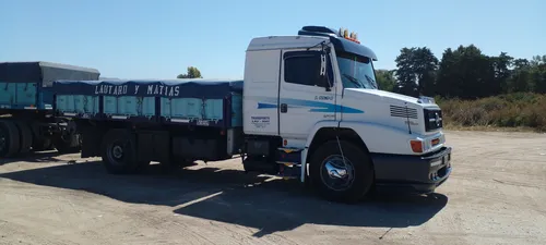 Con Equipo Vuelco Vilateral Sola Y Brusa 4 Ejes