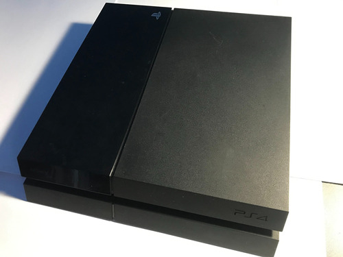 Playstation 4 500gb Standard // Color Negro + 2 Controles