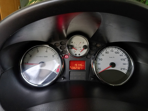 Imagem 6 de 15 de Peugeot 207 1.4 Xr 8v Flex 4p Manual