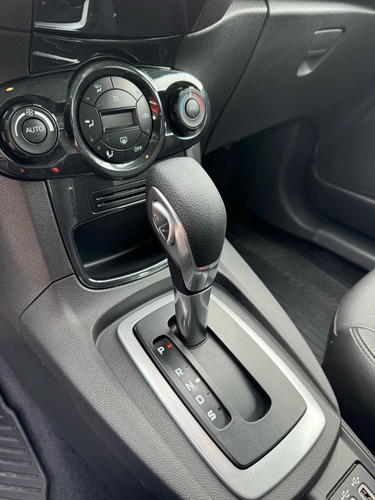 Ford Fiesta Kinetic 1.6 Se Plus Powershift 120cv