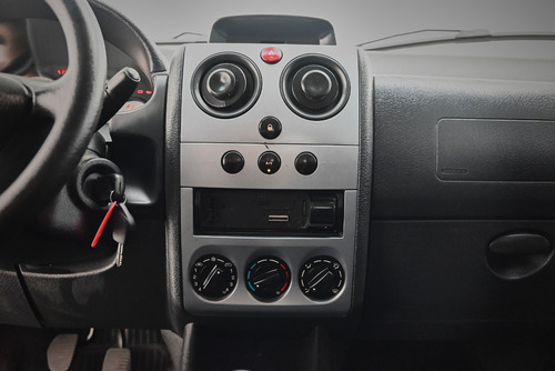 Imagen 11 de 15 de Peugeot Partner 1.4 Furgon Pta. Lat. M59