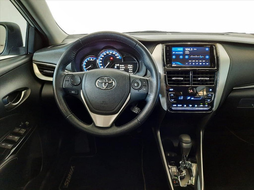 Imagem 9 de 12 de Yaris 1.5 16v Flex Sedan Xls Multidrive