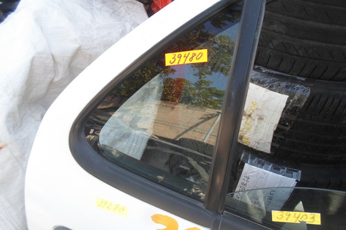 Cristal Fijo Trasero Derecho Gm Cavalier 1998 39480 (Usado)