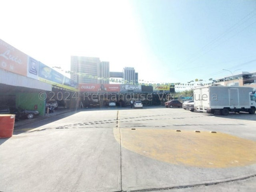 Maria Elena Latouche Te Ofrece En Venta Imponente Propiedad Comercial. En Una De Las Mejores Zonas. Si Desea Invertir, No Busque Mas Esta Es La Propiedad . Visitela. Mels 24-22435
