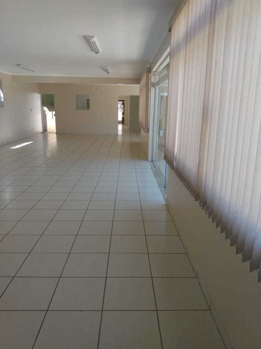 Bela Chácara 1.300 M² Em Condomínio Fechado - Cód.c374