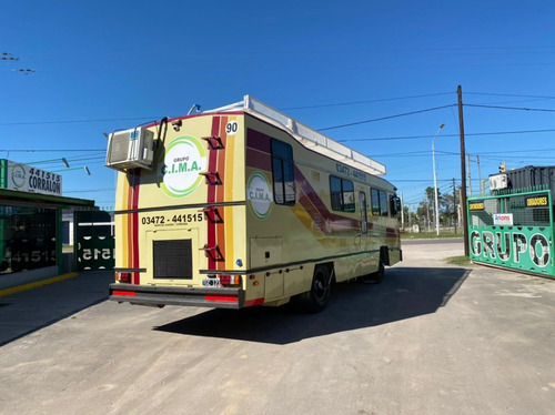 Mercedez Benz Modelo 1518