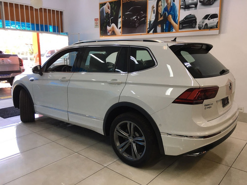Imagem 6 de 15 de Tiguan Allspace 2.0 350 Tsi R-line 2021/2021