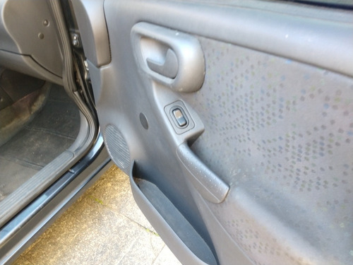 Imagem 6 de 14 de Chevrolet Corsa 2011 Basico