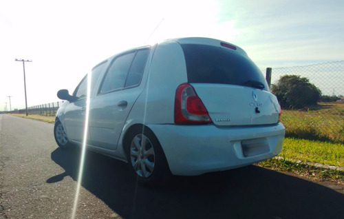 Imagem 4 de 7 de Renault Clio Expression 1.0 16v 2013