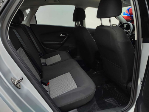 Imagen 11 de 15 de Volkswagen Vento 2018 Confortline Aut A/ac Ba Bluetoht 1.6l