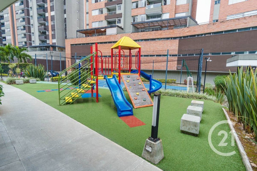 Imagen 19 de 21 de Se Vende Apartamento En Sabaneta Canela Sector Asdesillas